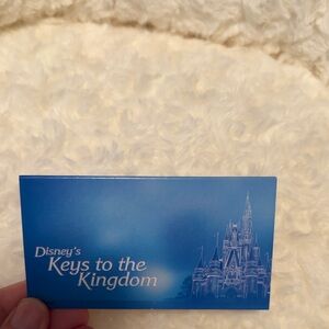 Disney Gold Keys to the Kingdom Pin